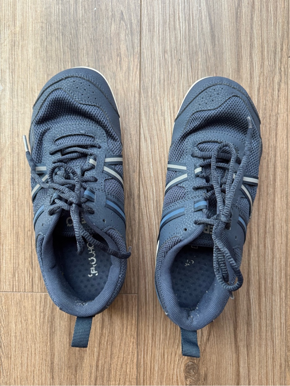 EUC Xero Prio sneakers. Size 9, Womens,